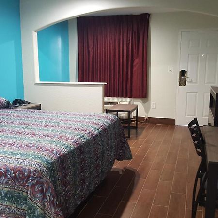 Moonlight Inn & Suites Jersey Village Quarto foto